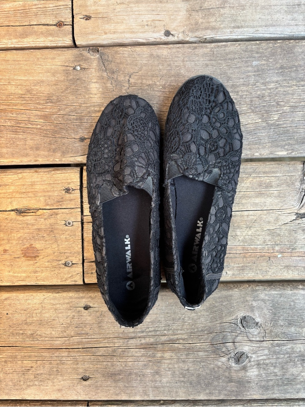 Airwalk Women's Black Lace Slip-On Loafers